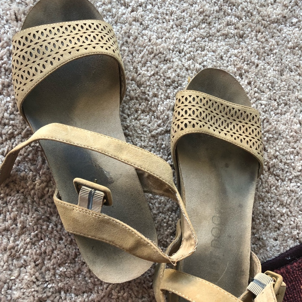 brown shoes